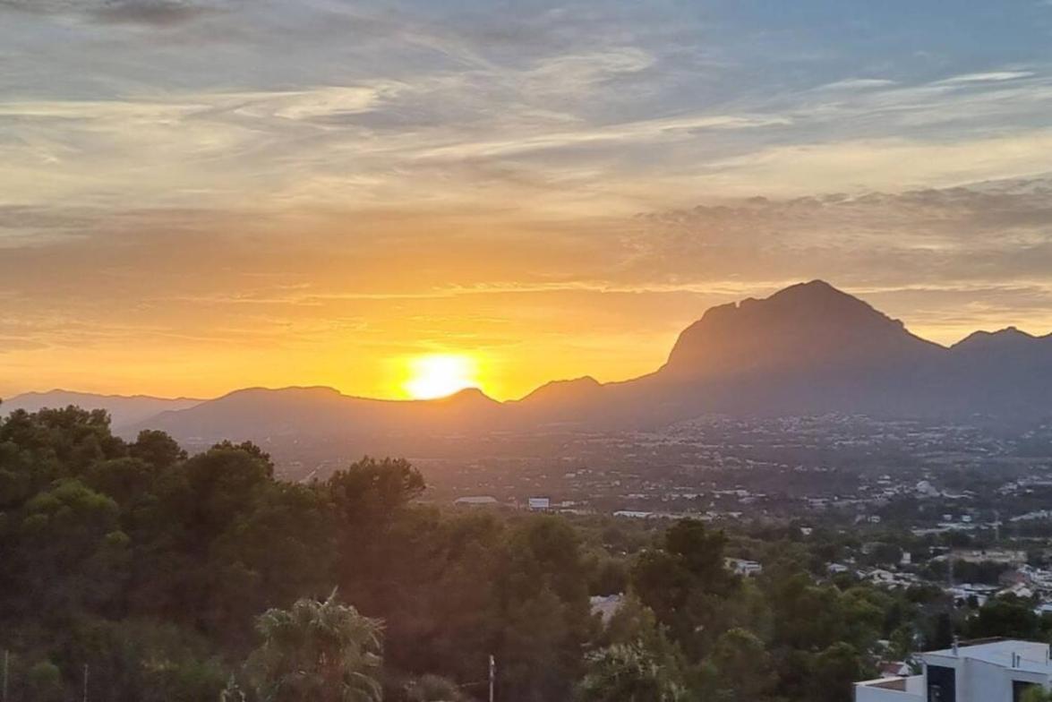 Magnificent View And Pool Villa El Albir Buitenkant foto